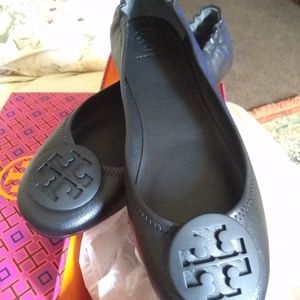 NEW in box TORY BURCH ballet travel flats